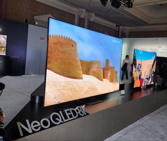 [CES 2023] "Ǻ  ǰ"Ｚ, 98ġ ׿ QLED 8K ù 